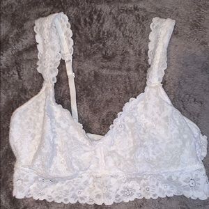 Size large white AERIE bralette